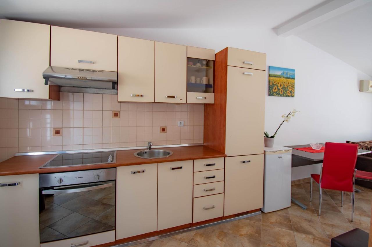 Apartments Betty Borik Rovinj Ngoại thất bức ảnh